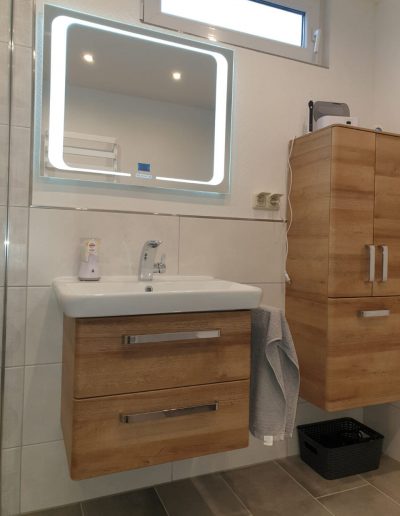 badsanierung-grevenbroich-albakhit-fliesenleger (1)